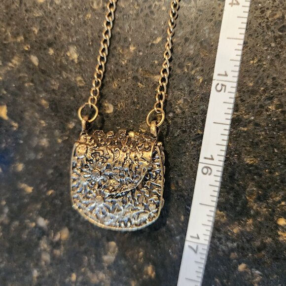 ALI KHAN BRONZE PURSE NECKLACE WITH FLOWER DETAIL - Picture 3 of 5